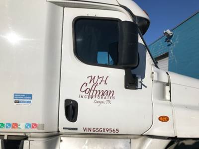 Freightliner Cascadia Front Door Assembly