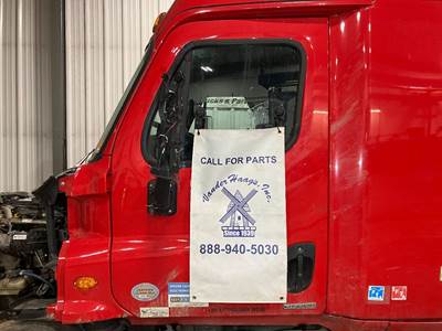 Freightliner Cascadia Front Door Assembly