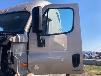 Freightliner Cascadia Front Door Assembly