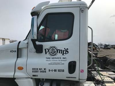 Freightliner Cascadia Front Door Assembly