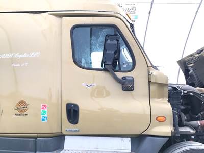 Freightliner Cascadia Front Door Assembly