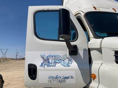 Freightliner Cascadia Front Door Assembly