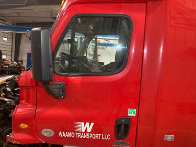 Freightliner Cascadia Front Door Assembly