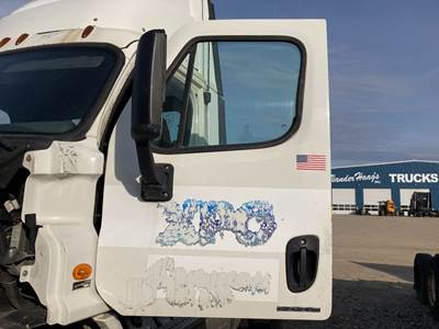 Freightliner Cascadia Front Door Assembly