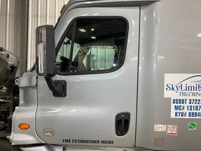 Freightliner Cascadia Front Door Assembly