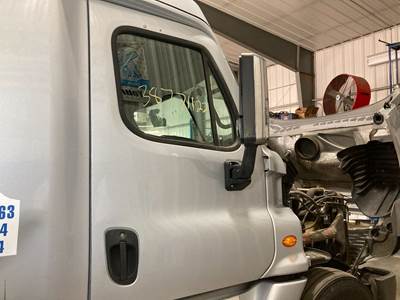 Freightliner Cascadia Front Door Assembly