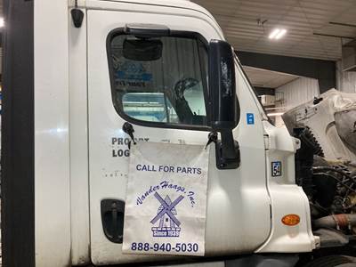 Freightliner Cascadia Front Door Assembly