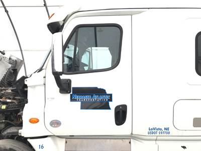 Freightliner Cascadia Front Door Assembly