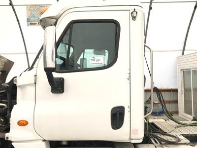Freightliner Cascadia Front Door Assembly
