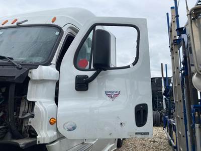 Freightliner Cascadia Front Door Assembly