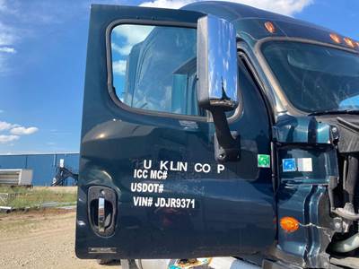 Freightliner Cascadia Front Door Assembly