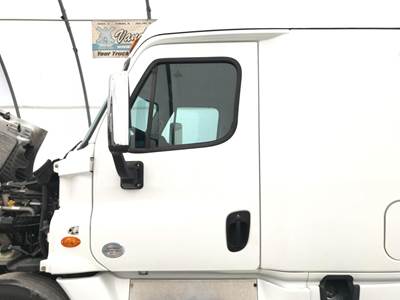 Freightliner Cascadia Front Door Assembly