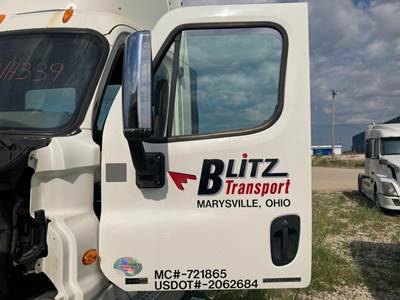 Freightliner Cascadia Front Door Assembly