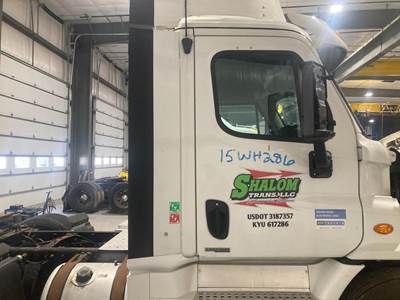 Freightliner Cascadia Front Door Assembly