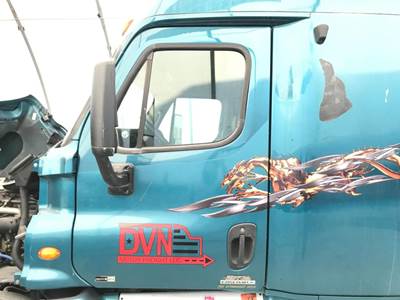 Freightliner Cascadia Front Door Assembly