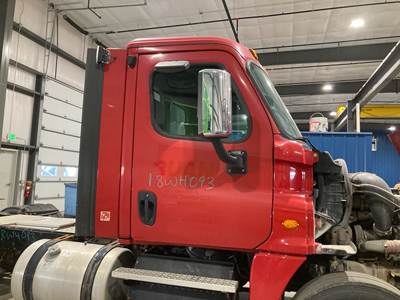 Freightliner Cascadia Front Door Assembly