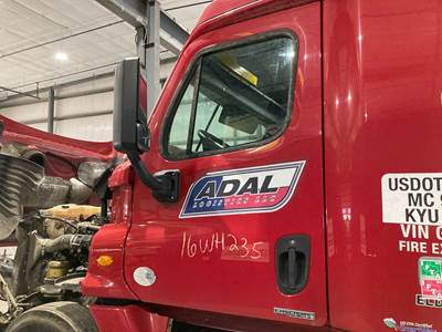 Freightliner Cascadia Front Door Assembly