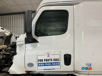 Freightliner Cascadia Front Door Assembly