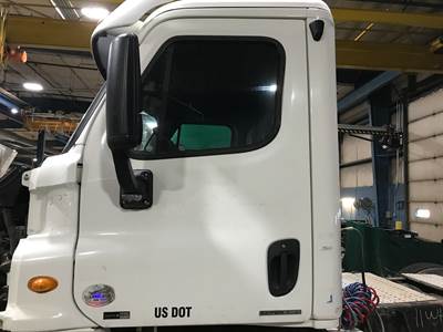 Freightliner Cascadia Front Door Assembly