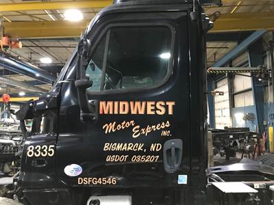 Freightliner Cascadia Front Door Assembly