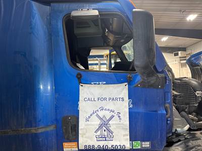 Freightliner Cascadia Front Door Assembly