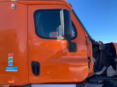 Freightliner Cascadia Front Door Assembly