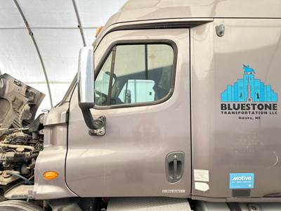 Freightliner Cascadia Front Door Assembly