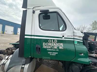 Freightliner Cascadia Front Door Assembly