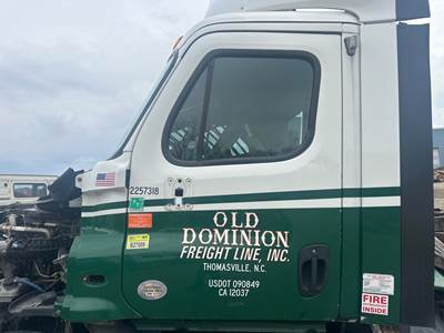 Freightliner Cascadia Front Door Assembly