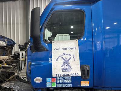 Freightliner Cascadia Front Door Assembly