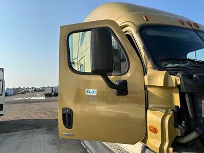 Freightliner Cascadia Front Door Assembly