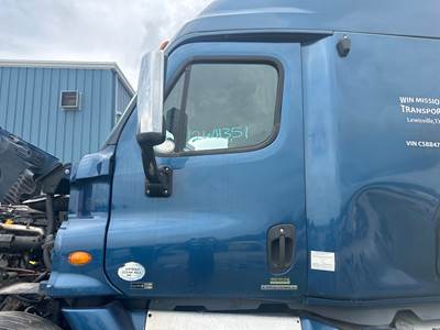 Freightliner Cascadia Front Door Assembly