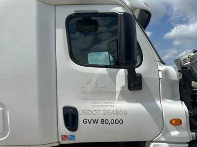 Freightliner Cascadia Front Door Assembly