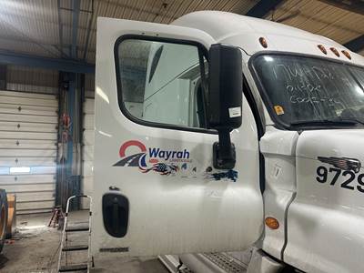 Freightliner Cascadia Front Door Assembly