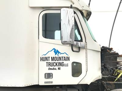 Freightliner Century Class 120 Front Door Assembly for a Freightliner C120 Century