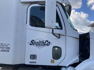 Freightliner Century Class 120 Front Door Assembly for a Freightliner C120 Century