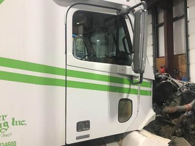Freightliner Century Class 120 Front Door Assembly for a Freightliner C120 Century