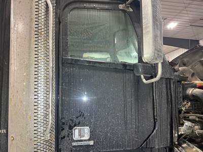 Freightliner Coronado 122 SD Front Door Assembly for a Freightliner 122SD