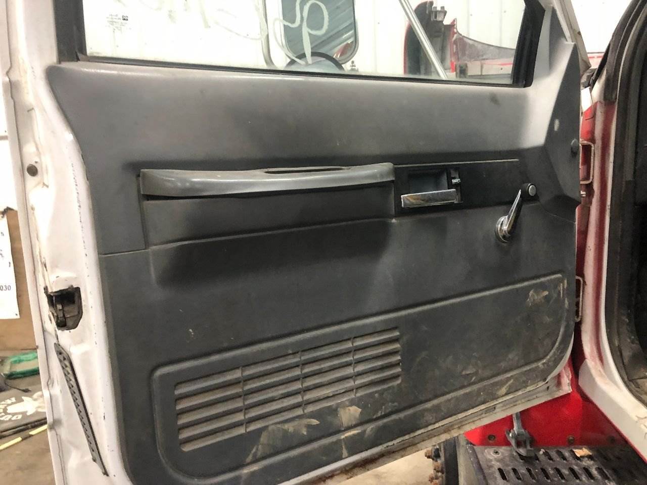 1995 GMC TopKick Front Door Assembly For Sale Spencer, IA 25367769
