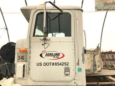 International 9200 Front Door Assembly