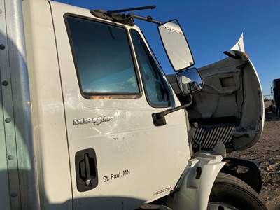 International DuraStar 4300 Front Door Assembly for a International Durastar (4300)