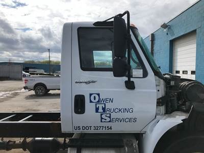 International DuraStar 4300 Front Door Assembly for a International Durastar (4300)