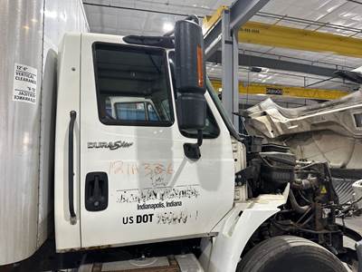 International DuraStar 4300 Front Door Assembly for a International Durastar (4300)
