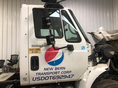 International DuraStar 4400 Front Door Assembly for a International Durastar (4400)