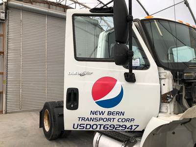 International DuraStar 4400 Front Door Assembly for a International Durastar (4400)