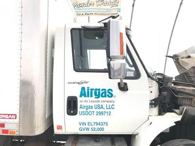 International DuraStar 4400 Front Door Assembly for a International Durastar (4400)
