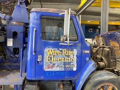 International S1700 Front Door Assembly