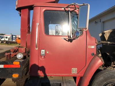 International S1800 Front Door Assembly