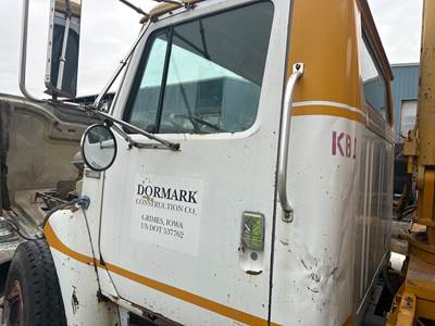 International S1900 Front Door Assembly