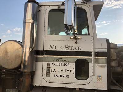 International TranStar 4300 Front Door Assembly for a International 4300 Transtar